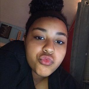 Meet your Posher, Luisa